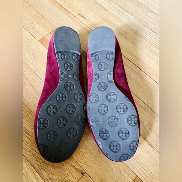 Tory Burch Women's Reva Me Burgundy Flats - Picture 3 of 6